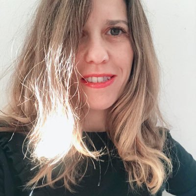 Comunicació, Formació Tic, experiència en Màrqueting, vendes i Social Media Strategist.