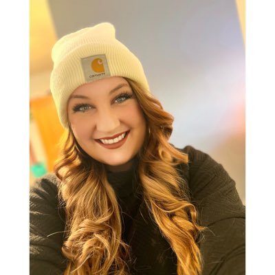 betty_charlier's profile picture. mommy || packernation