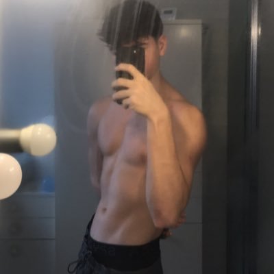 ► gym rat 🔱@mikuL17_ @fouzVAL @ShxFn_ ► age 16► From: 🇵🇱 & 🇮🇹 ►Instagram: 7volponi ► Content Creator for M1