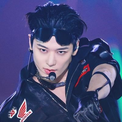 15JUYEON30's profile picture. 소중한 너에게 나의 바람을 보내. 너에게는 그저 예쁜 바람만 불기를.