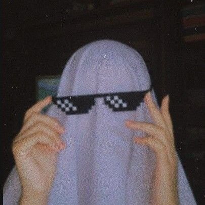 Itr_14's profile picture. 🤍💍