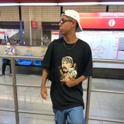 leonovinn's profile picture. https://t.co/rvqKQJWk7G quem seguir ganha presente 😏 Pack DM 🔥