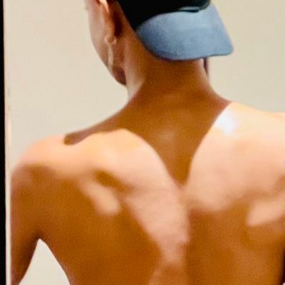 theetwinknyc's profile picture. 