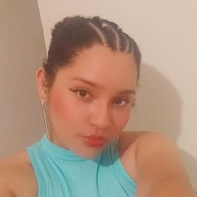 20/11/2005
pansexual 🏳️‍🌈
encalhada
insta: @ellysadeby
estudante do ensino médio