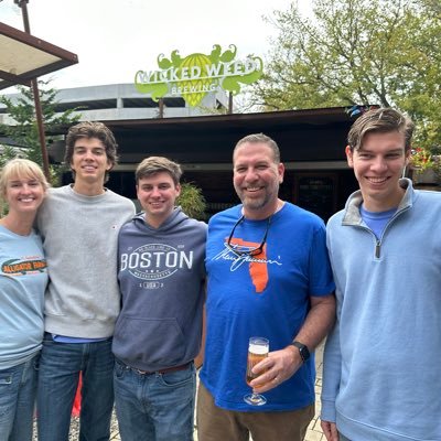 eepgator's profile picture. 