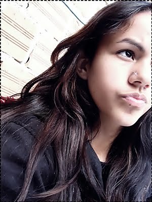 Não preciso me drogar para ser um gênio, não preciso ser um gênio para ser humano, mas preciso do seu sorriso para ser feliz.''