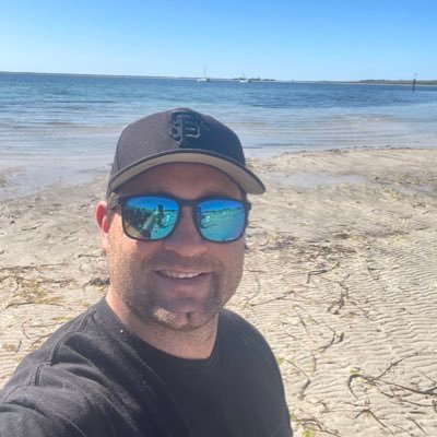 APligl's profile picture.