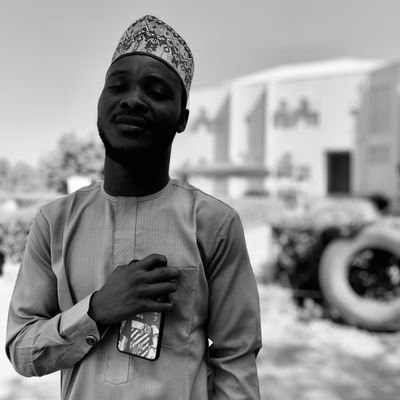 heryourmide11's profile picture. 