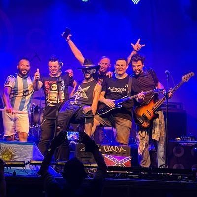 Banda de Rock con un año recién cumplidos y más de 20 canciones propias
encontranos en Facebook Alegoría Social Band
y en Instagram 
Contacto : 3513161918