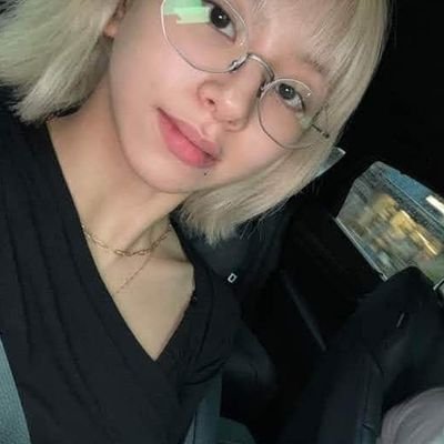 eueunani's profile picture. 