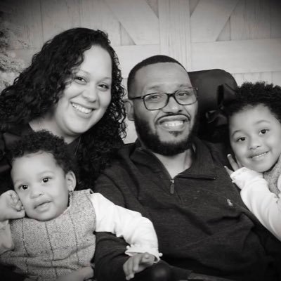 Wife 👩🏻❤️👨🏾Mom👶🏽👧🏽Dog Mom🐶 WITH GOD ALL THINGS ARE POSSIBLE!!!! #FAITH #TEAMSMITTY #ACTLIKESMITTY #MYHERO #EVERYDAYHEFIGHTS #LOVE
