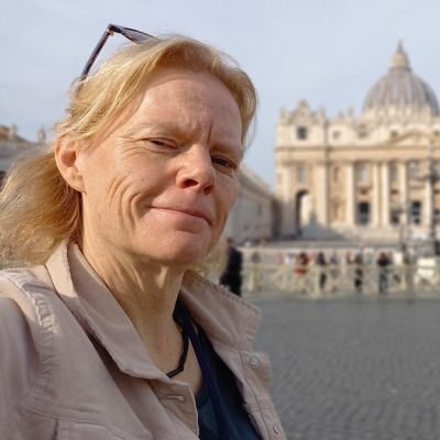 A medieval archaeologist & art historian @ Rijksmuseum van Oudheden Leiden, Dr, FSA, KNIR fellow, loves Rome & Roma, birds & books, proprietor of Rose & Rabbit