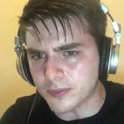 Fribout29's profile picture. 18 yo 🇫🇷 mk8d player. I am speed (probably). Dragon Driftway is super lit.