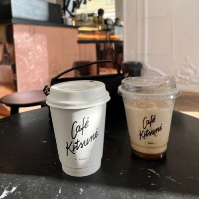 bleuedesert's profile picture. French polyglot 🗺 • european and international project manager • spending my days learning programming👩🏾‍💻(CSS, HTML and JavaScript) • let’s connect 😊