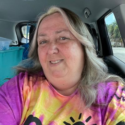 Parent of five amazing humans! I teach students with special needs in a self-contained classroom. I love my family and being crafty.