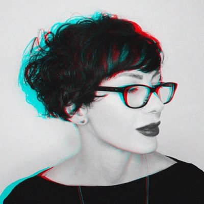 Designer • Photographer • Art/Film/Game Nerd • Low-Frequency Enthusiast • Mother to badass little dude • 💻 📸 🖼🎛️🎚️🔊👩👦🖤👾☠️🏳️🌈 🛫 🇺🇸🇬🇧