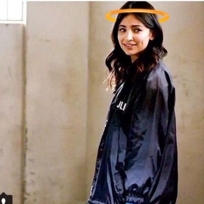 26. She/Her || Staning almost anything with sapphics in it || Amateur writer who finished two (2) stories