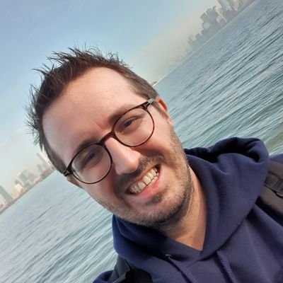 rv_net's profile picture. Un beau bazard : passionné de grand espace, de tech, de plaisir simple, fan du second degré, fantasy lover et un poil geek...