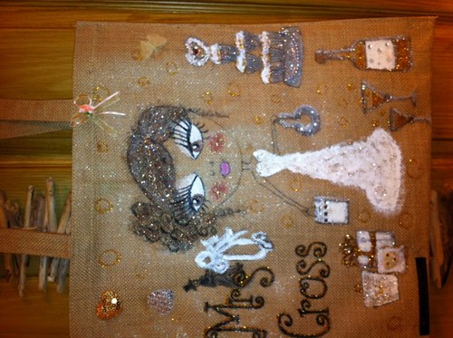 Diva_Dolls's profile picture. I design & personalize bags,I match my Diva Dolls to you. Tell me ur Hair & Eye,color,accessory & hobby & I'll design u a unique Diva Dolls UK bag xx