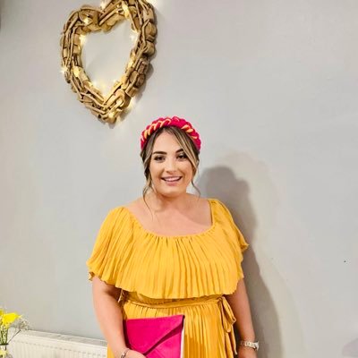 JodieLouise101's profile picture. when everything's dark - look for the stars 💫