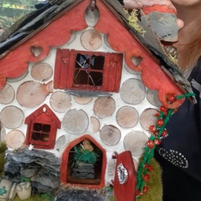 What makes me special Twitter asks? Maybe my love for crafting #dollhouses and #miniatures? Have a look at my site or Youtube. Ad hominem=instant block