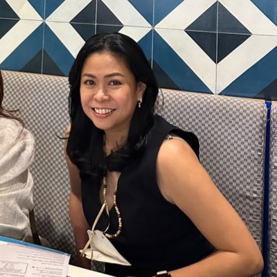 leanjela's profile picture. 