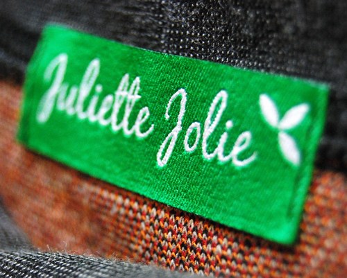 JULIETTE JOLIE Dissenyat a Paris, fait à la main à Barcelone.

http://t.co/Kd1sIAsL5E