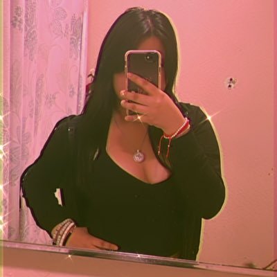 BoredHeiley's profile picture. 