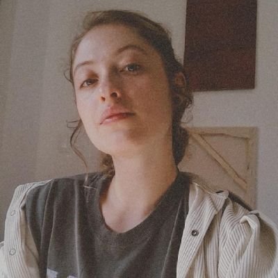 hollynatl's profile picture. 