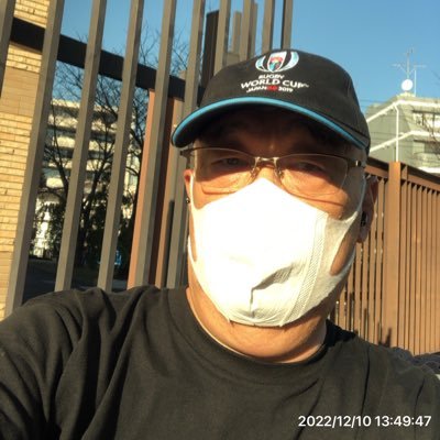 Thinking about myself and this world in leisure time. Reading Japanese classics which are written in Japanese or English. My favorites, 徒然草、源氏物語 and so on.