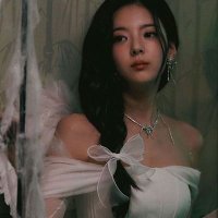 lia (@junghwanili) 's Twitter Profile
