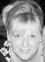 Assisting the Social Media Team at http://t.co/tJj5SrKM78 and their sister company http://t.co/rdqTdNEnhj.  Looking to listen, chat, contribute and be Positive!
