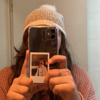 E_VURSIA's profile picture. 