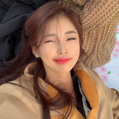 Zhang1986_000's profile picture. “I raise up my voice—not so I can shout but so that those without a voice can be heard… We cannot succeed when half of us are held back.” – Malala Yousafzai