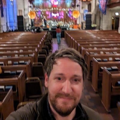 Actively hoping to reverse climate change + regenerate our land / mindful dad / regen ag + systems consultant / ecological economist / lifelong Illinoisan