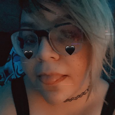 Streamer. Mother. 31. TAKEN 🥰. Gamer. OF creator. 😘 Wanna help me get a new pc 😬😘 $panda9420