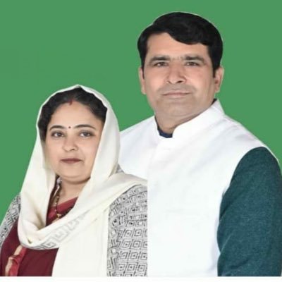 ReetaMalik8's profile picture. जिला पंचायत सदस्य (बागपत)। #RLD.