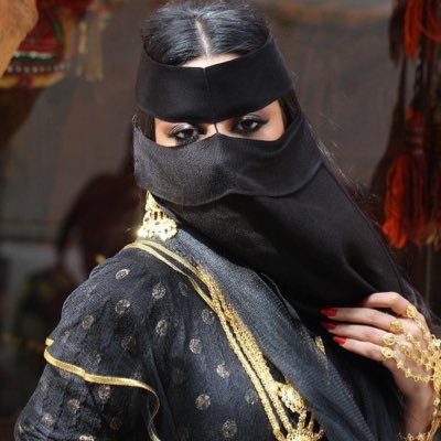 💙 إغريقي الهوى ، فرعوني العشق ، بابلي الإحساس ، شامِي المشاعر ، عربي الغيرة والشهامة ، نجدي الشرف المروءة 💙