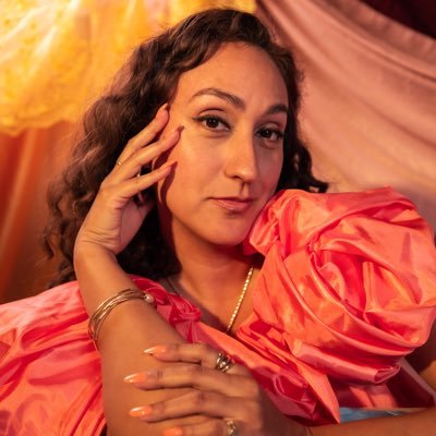 Visual Artist | Community Engagement Culture smoosher & unraveler, time traveler ✨💁🏽♀️🥑🍞