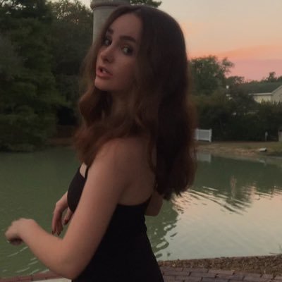 clarebalsam's profile picture. 