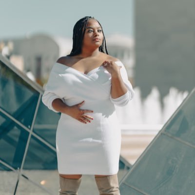 MuuuusicLover's profile picture. The Scuba Diving 🤿 Social Worker  PhD Student 🧡🐻💙