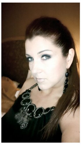 robincricket's profile picture. a lover. a fighter. a creator of beautiful and delicious treats. a model. a New Kids On The Block fan. Donnie Wahlberg is my forever MCM!