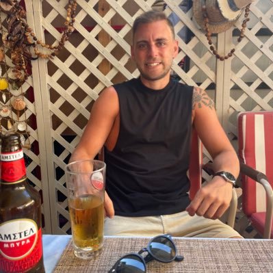 Az1Foz's profile picture. 