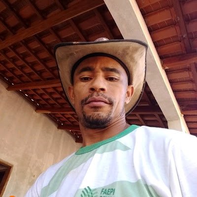 Sou o Cleiton Martins da Silva moro em Santa Filomena Piauí .Conhecido como
o gaspazinho o pedreiro nordestino sempre fazendo o melhor da construção