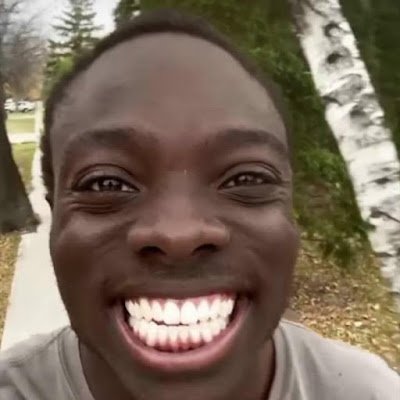 Bxrrosrrr's profile picture. 