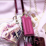 QuotesFor__YOU's profile picture. 2 BFFs will tweet beautiful quotes and song lyrics.We are really friendly,but if you don't follow us,we will eat your brains:)k?k.And by the way we're Beliebers