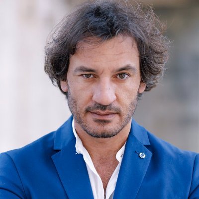 Italian actor from Catania. Studied acting at the Lee Strasberg Institute in Los Angeles.