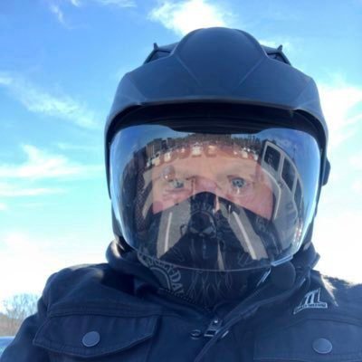 Survivor of Twitter but keep coming back! 😂💙💙😂Liberal Vegan American 🇺🇸 with a motorcycle. Not https://t.co/9KiHh0MLU8