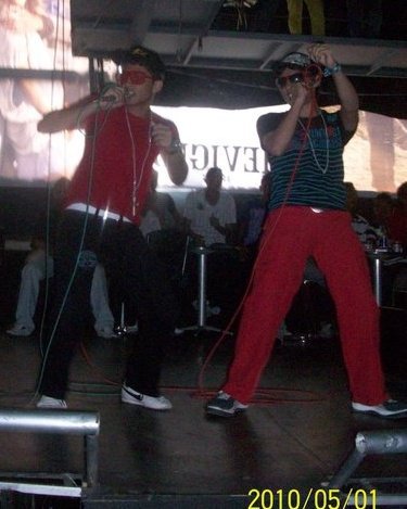 NoverYRain's profile picture. Nacidos en Colombia orgullosos de nuestra tierra!
♫Nover y Rain♫ Agradecidos Con el publico que esta y el que viene! Dios los Bendiga!