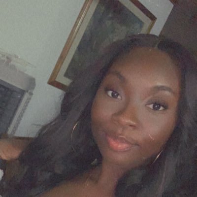 viinanda_'s profile picture. ✨God’s precious possession ✨ Isaiah 43:4❤️ Chartered Accountant 💰| Business Woman